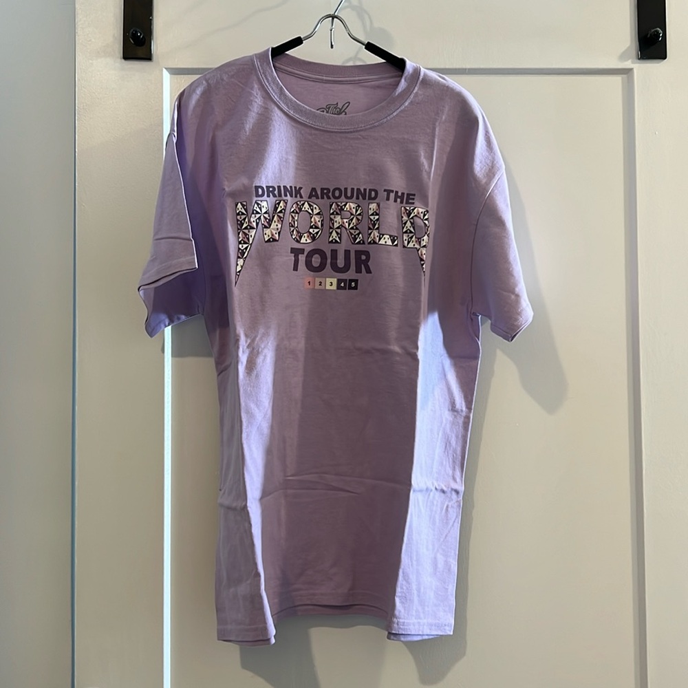 Lost Bros Drink Around the World tee shirt, size L